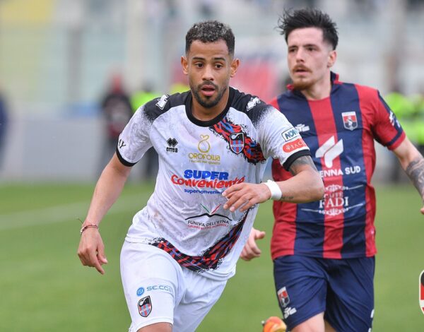 Andrès Tello, Taranto-Catania 1-0